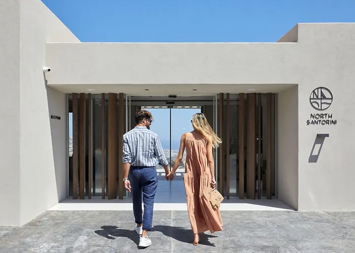 North Santorini - A Luxury Villa Pyrgos Kallistis