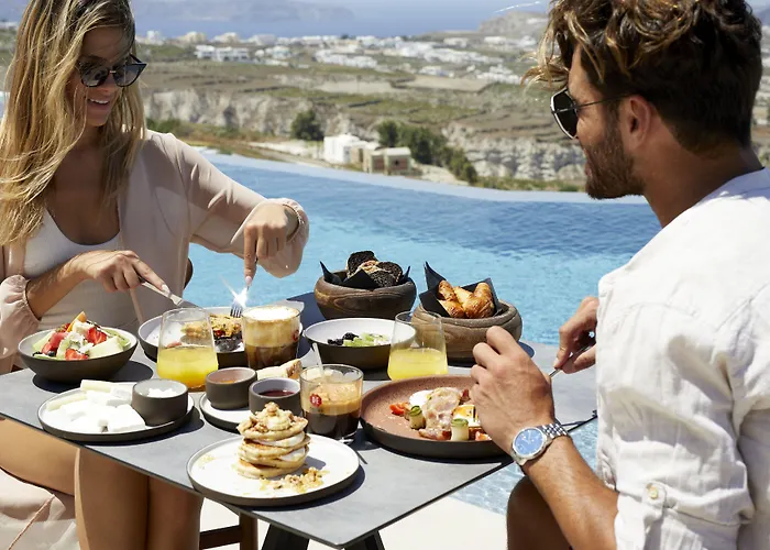 Villa North Santorini - A Luxury Pyrgos Kallistis