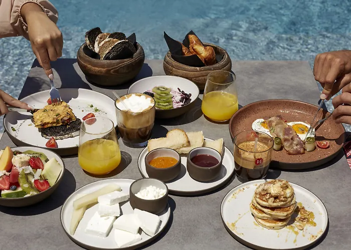 Villa North Santorini - A Luxury *