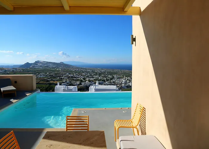 North Santorini - A Luxury *