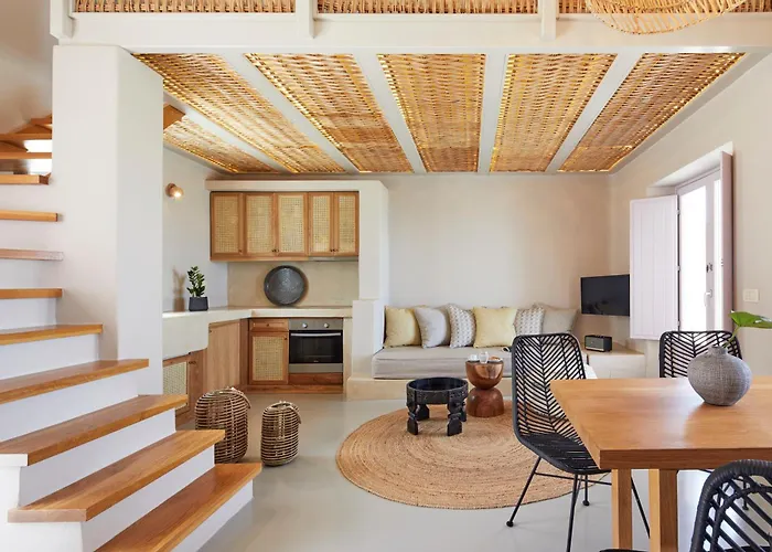 Villa North Santorini - A Luxury Pyrgos Kallistis