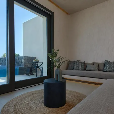 North Santorini - A Luxury