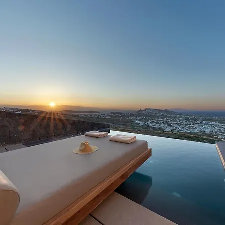 North Santorini - A Luxury *