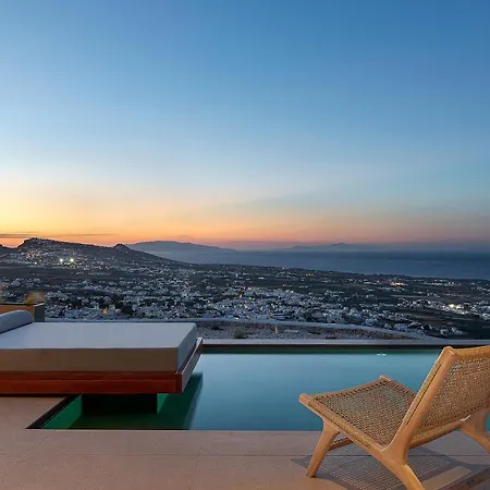 North Santorini - A Luxury Villa Pyrgos Kallistis