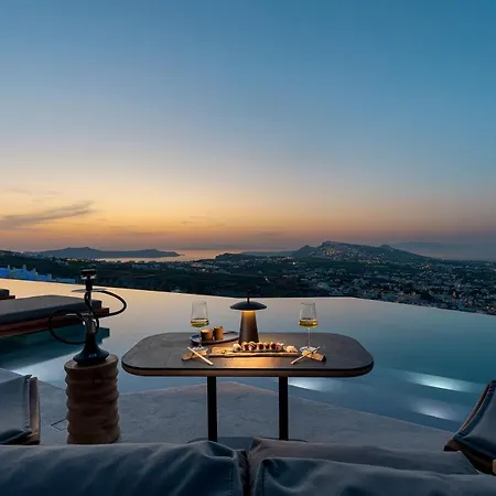 Villa North Santorini - A Luxury Pyrgos Kallistis
