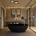 North Santorini - A Luxury * Pýrgos