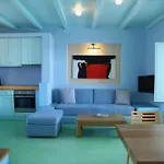 North Santorini - A Luxury Villa Pýrgos