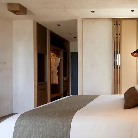 North Santorini - A Luxury