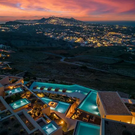 North Santorini - A Luxury Pýrgos