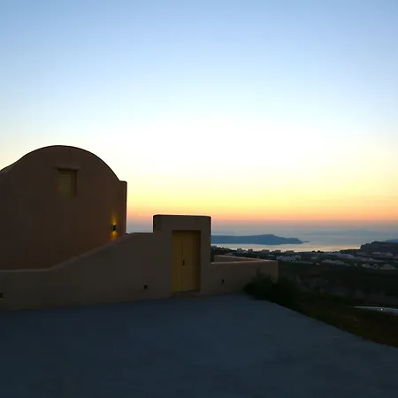 North Santorini - A Luxury