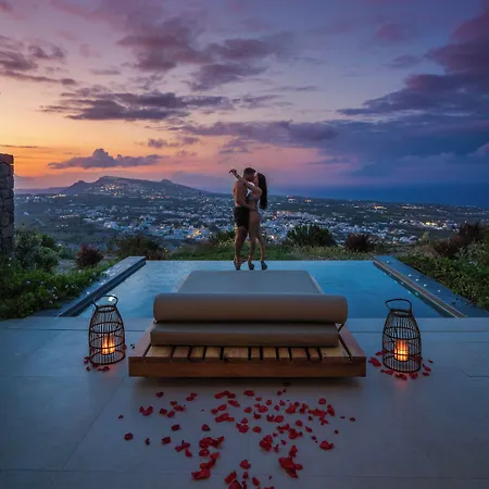 ヴィラ North Santorini - A Luxury Pýrgos