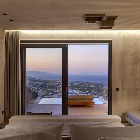 North Santorini - A Luxury