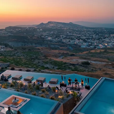 North Santorini - A Luxury * 피르고스