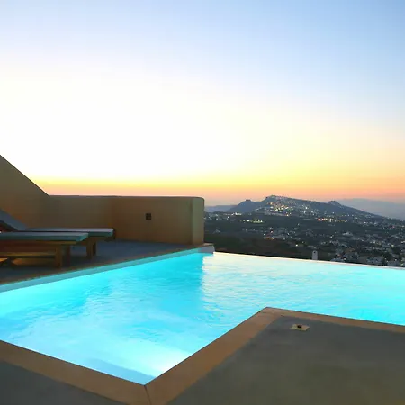 North Santorini - A Luxury 피르고스