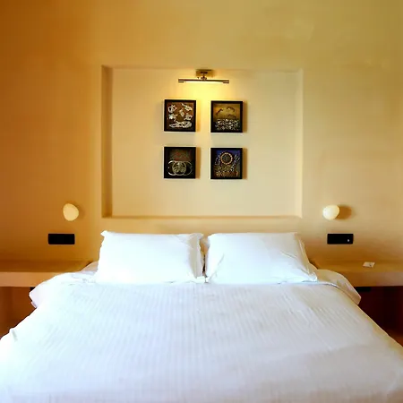 North Santorini - A Luxury *