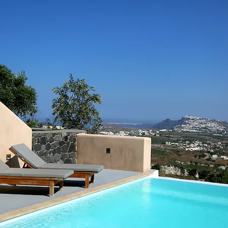 North Santorini - A Luxury *