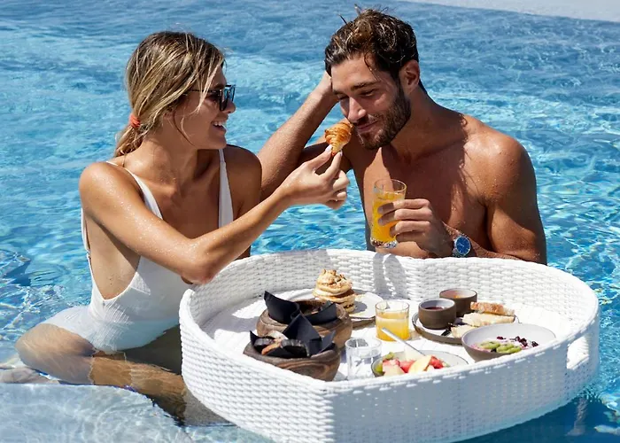 North Santorini - A Luxury Βίλα *