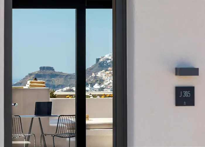 North Santorini - A Luxury Βίλα *