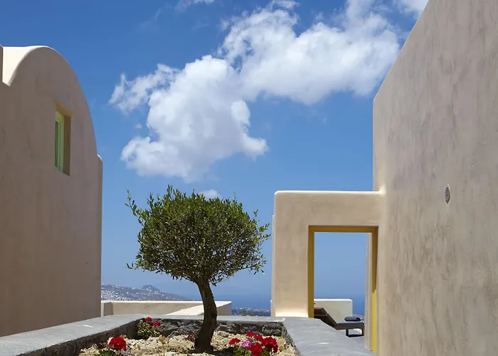 North Santorini - A Luxury