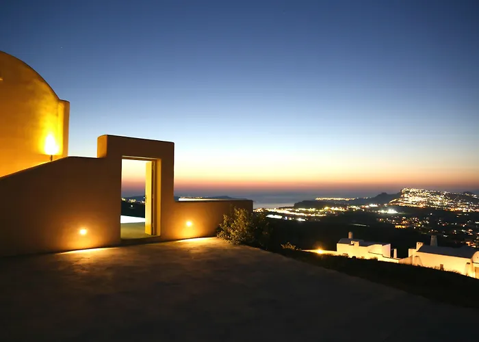 North Santorini - A Luxury Βίλα *