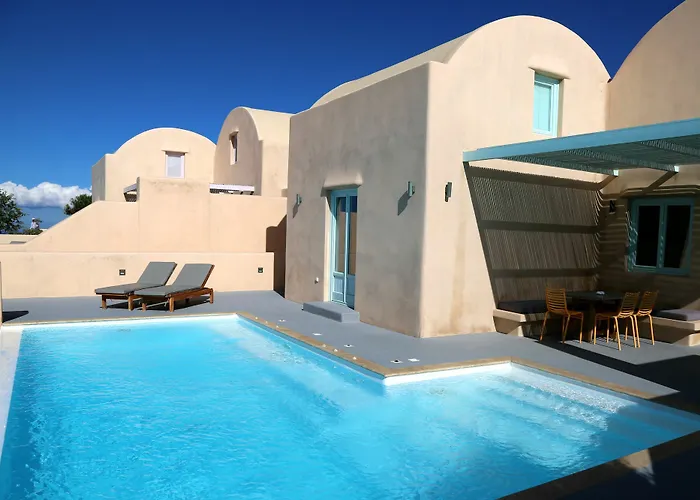 North Santorini - A Luxury Βίλα *