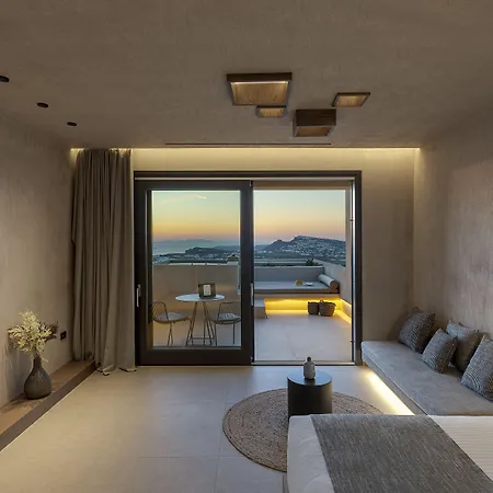 North Santorini - A Luxury * Pýrgos