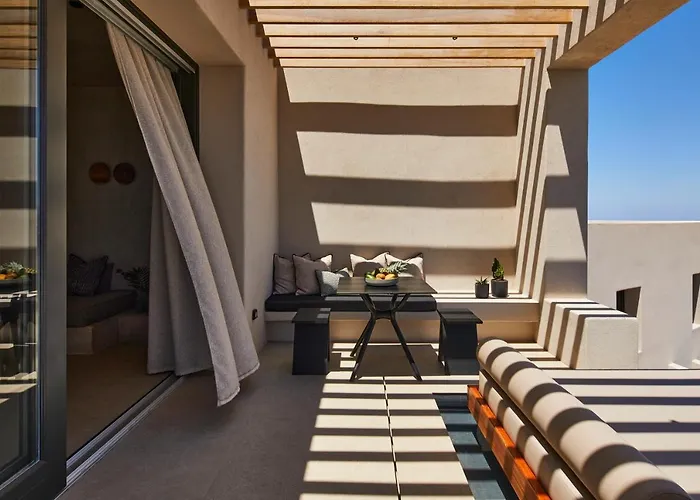 North Santorini - A Luxury