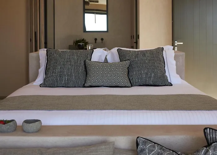 Villa North Santorini - A Luxury *